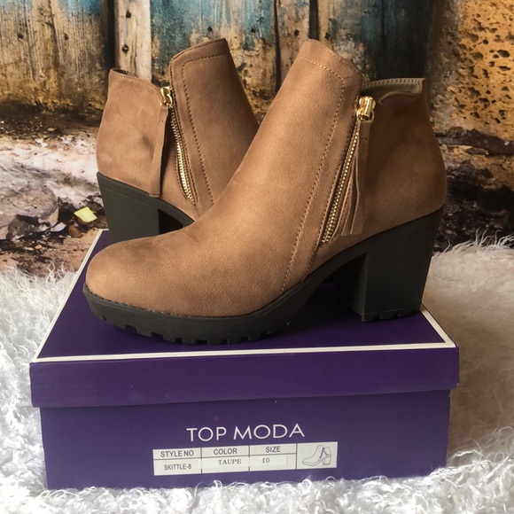 🍂NWT top moda suede taupe bootie with heel - Picture 4 of 6
